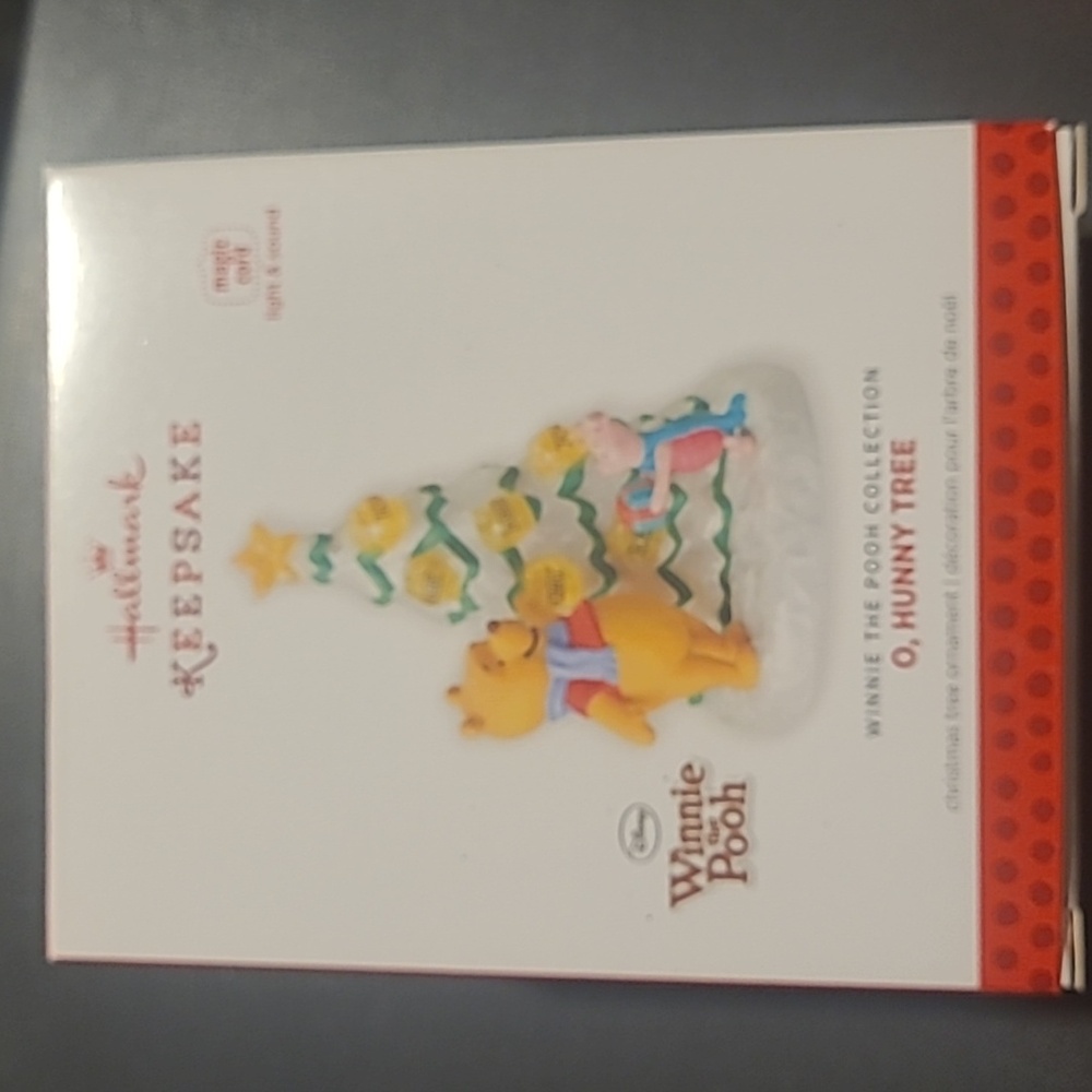 Hallmark Keepsake Disney Winnie the Pooh & Piglet O, Hunny Tree Pooh ornament